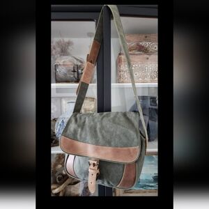 Vintage L.L. Bean Canvas & Crossbody Saddle Messenger Bag